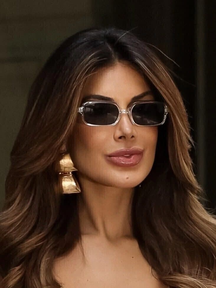 Modelo usando o Salina em acetato cristal